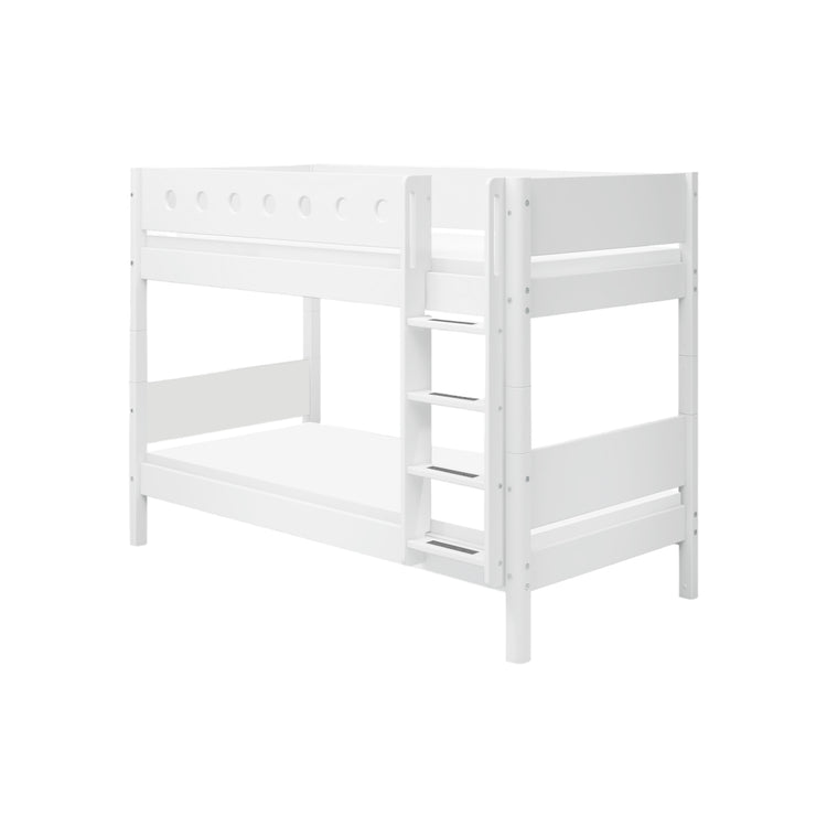 Flexa. White bunk bed with straight ladder - 210cm - White