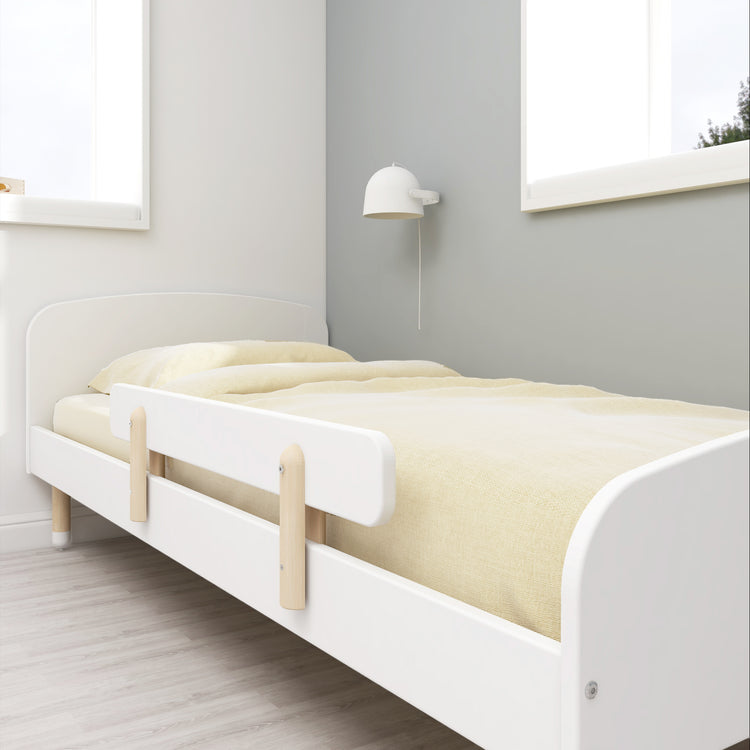 Flexa. Single bed Dots with safety rail - 194cm - White