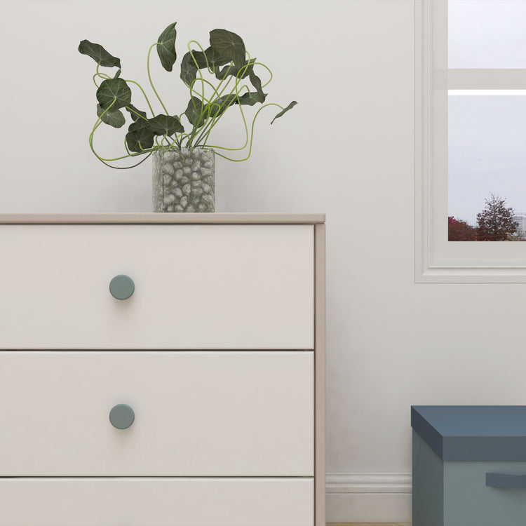 Flexa. Classic chest with 3 drawers and light teal knobs  - Grey washed