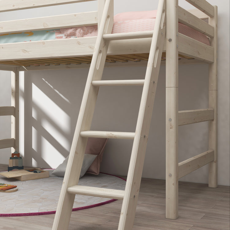 Flexa. Classic semi-high bed with slanting ladder - 210cm - White washed