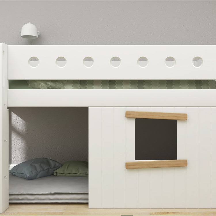 Flexa. White mid-high bed with straight ladder and treehouse bed Fronts - 210cm - White / Natural