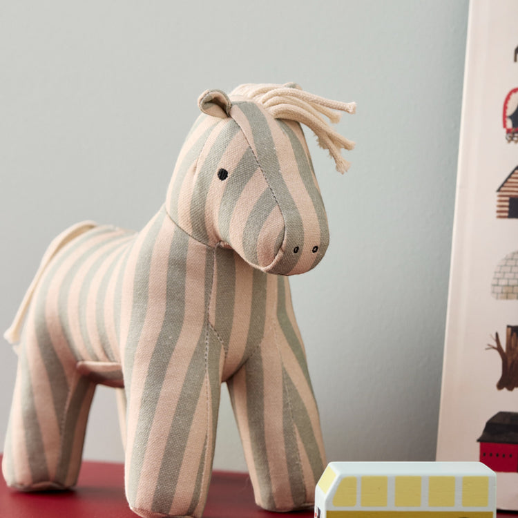 KIDS CONCEPT. Soft toy horse Sam AIDEN