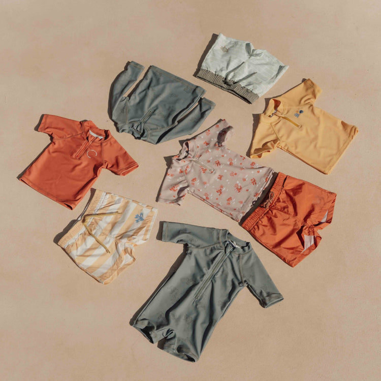 LITTLE DUTCH. Swimshort Coral - 86/92