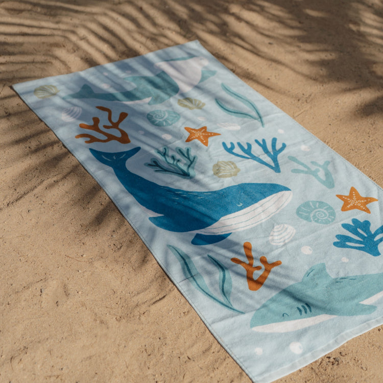 LITTLE DUTCH. Beach Towel Ocean Dreams Blue