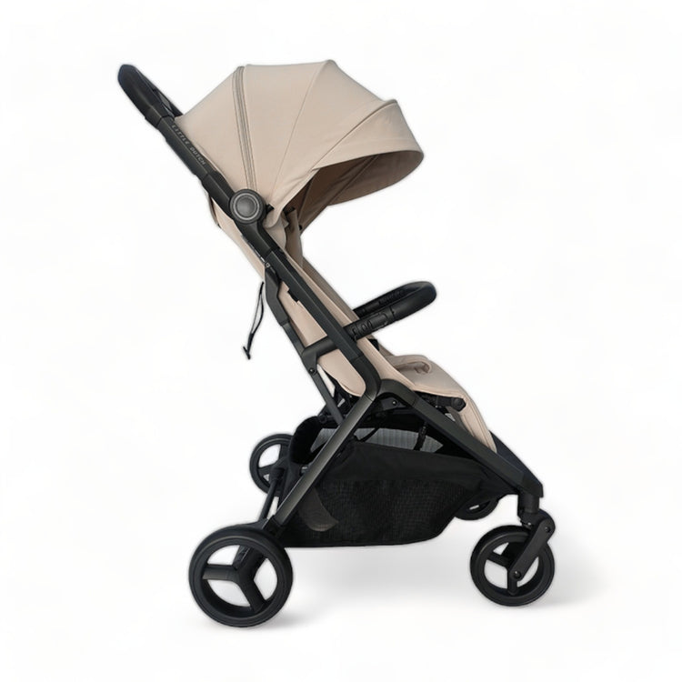 LITTLE DUTCH. Folding compact stroller Beige