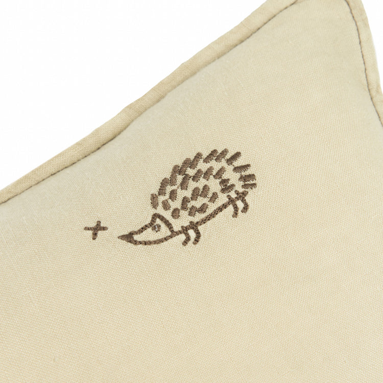 L1N0.  Embroidered rectangular cushion Green Tea 50x30