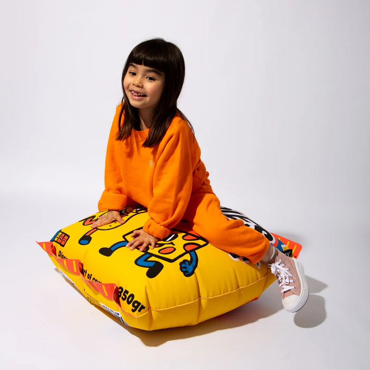 OMY. Giant inflatable cushion - Crispies