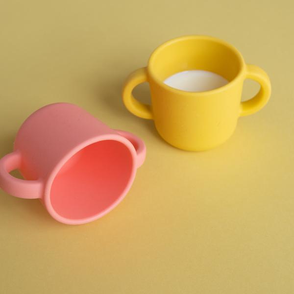 EKOBO. Set of 2 premium silicone cups for kids (yellow/coral)
