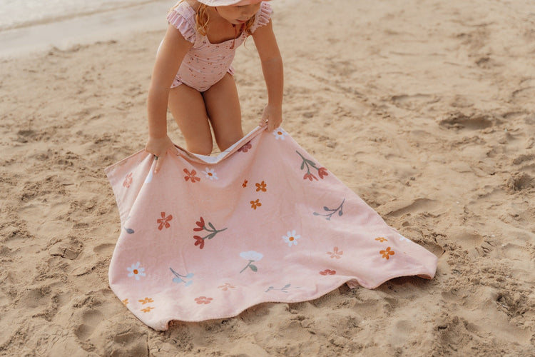 LITTLE DUTCH. Beach towel Flowers & Butterflies