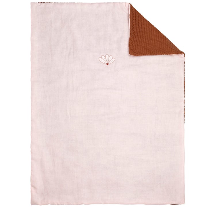 SUSIE & BONNIE. Βρεφικό κουβερτάκι με διπλή όψη πλεκτού-μουσελίνας 75Χ100