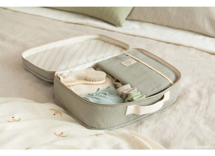 NEW ELEMENTS. Victoria Baby Suitcase Laurel green