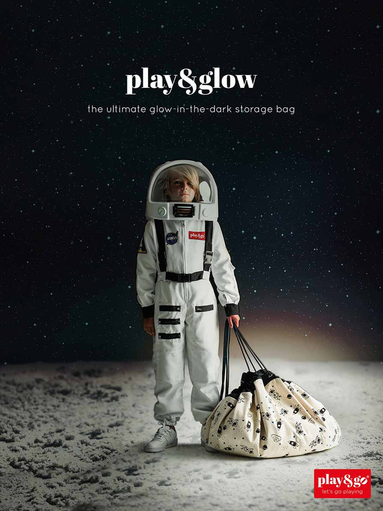 PLAY&GO. 2 in 1 storage bag and playmat. Glow in the dark Space