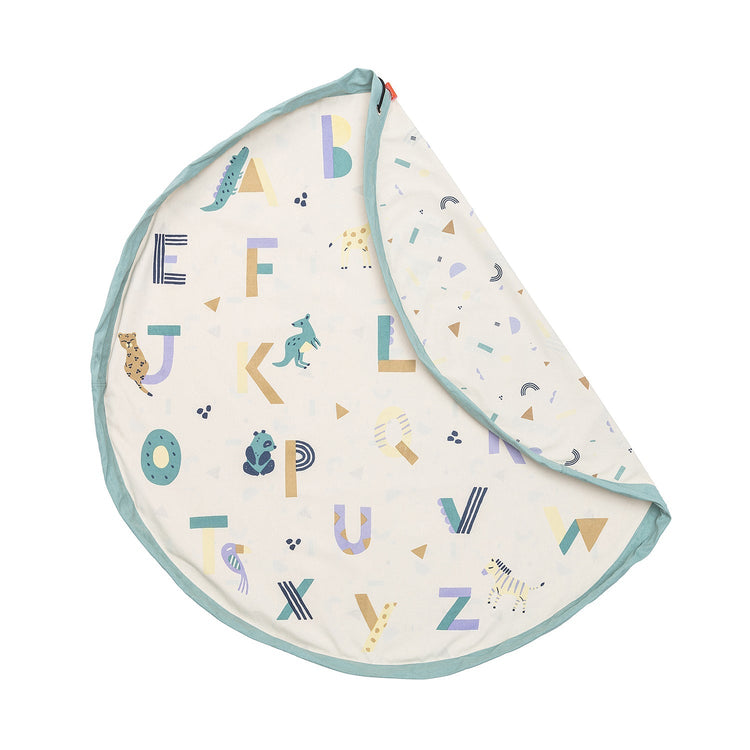 PLAY&GO. 2 in 1 storage bag and playmat. Animal Alphabet