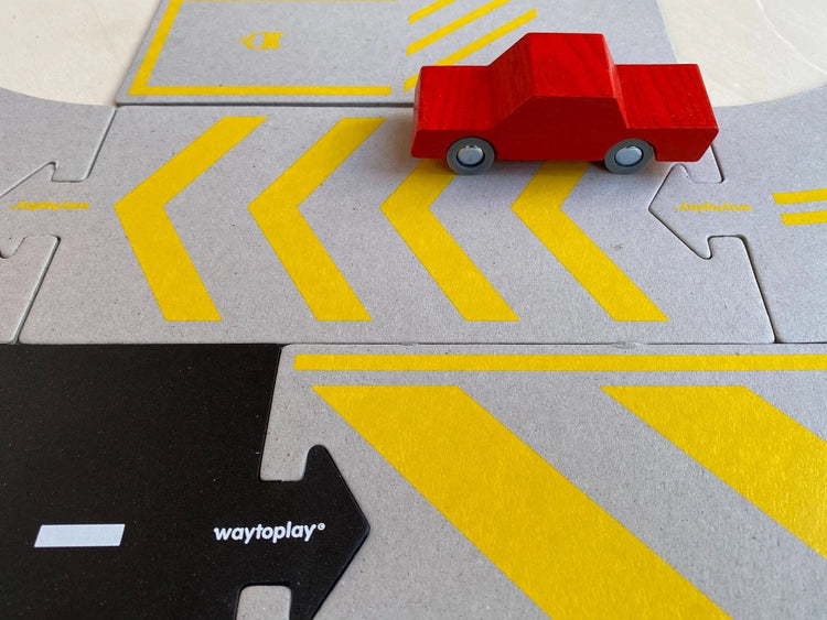 Waytoplay. Δρόμος για αυτοκινητάκια (από ανακυκλωμένο χαρτόνι)